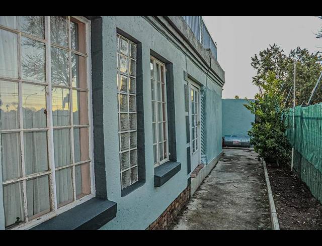 3 BEDROOM HOUSE FOR SALE IN VAN RIEBEECK PARK